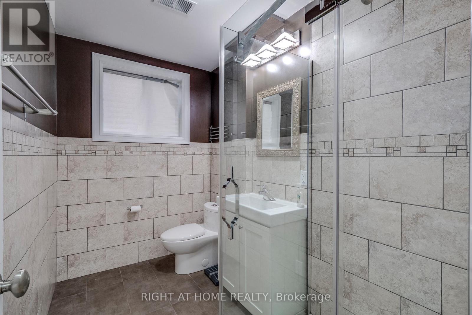 7 Eleventh Street, Toronto, Ontario  M8V 3G2 - Photo 28 - W12672948