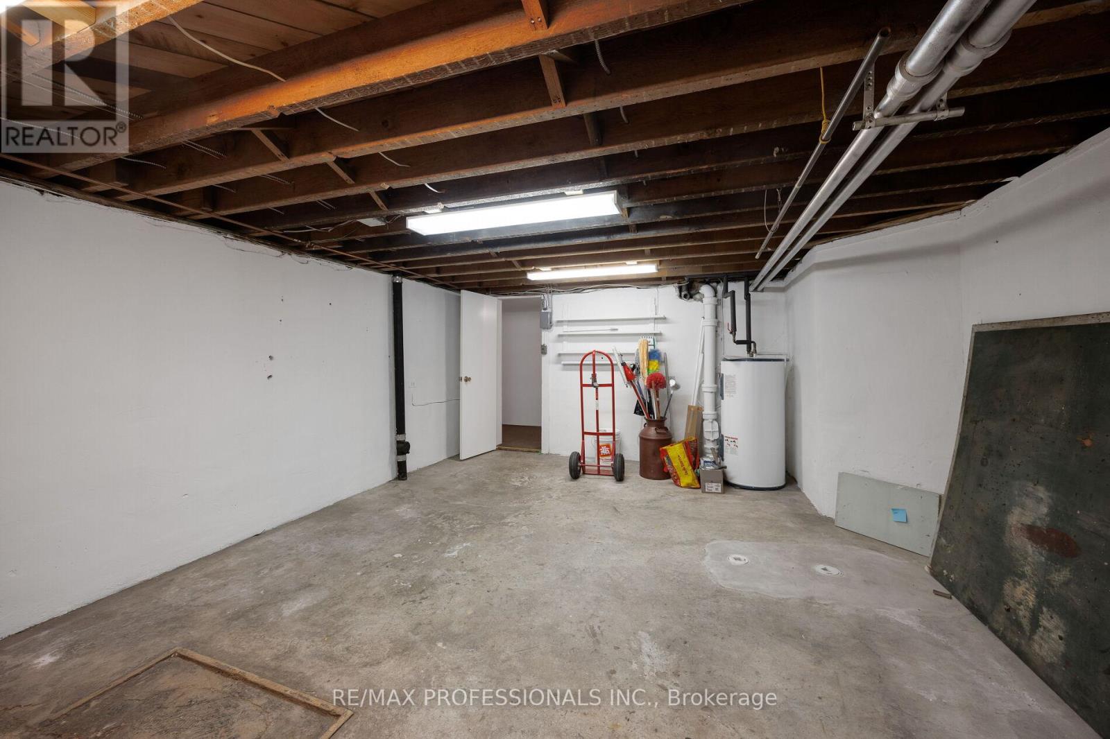 50 Wendover Road, Toronto, Ontario  M8X 2L3 - Photo 40 - W12590998