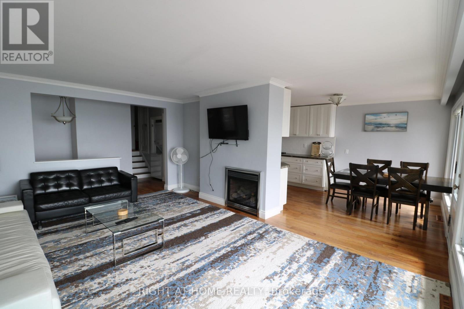 7 Eleventh Street, Toronto, Ontario  M8V 3G2 - Photo 13 - W12672948