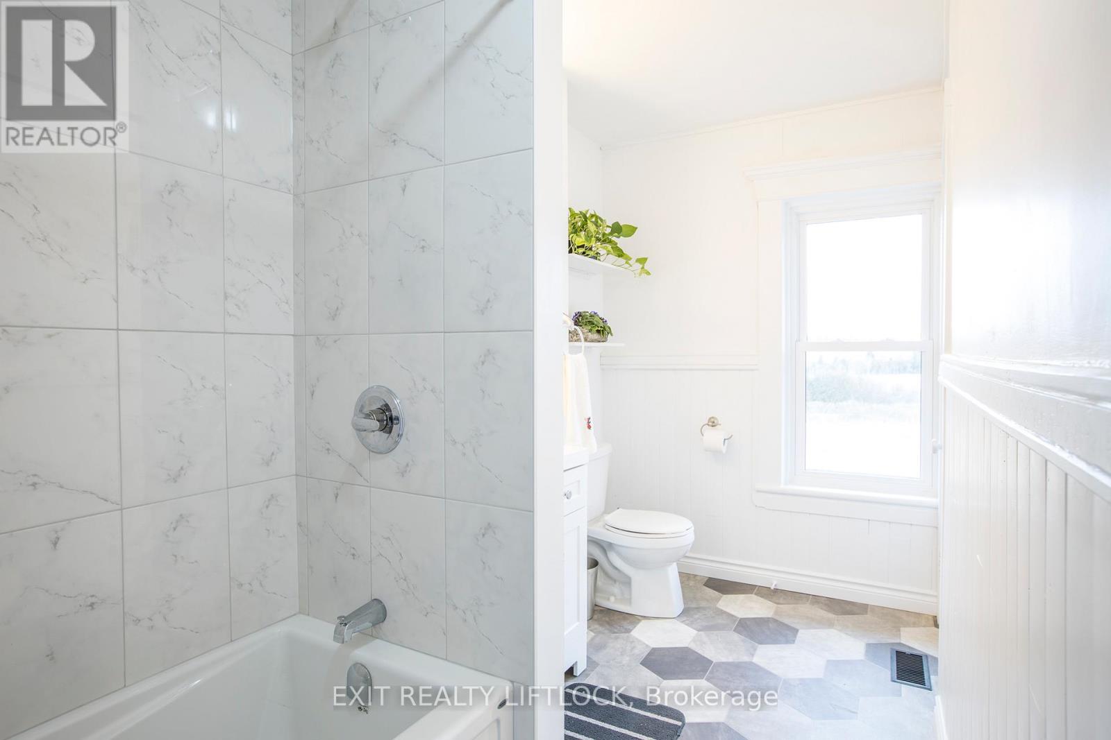 4922 Highway 7, Kawartha Lakes, Ontario  K0L 2W0 - Photo 23 - X12729384