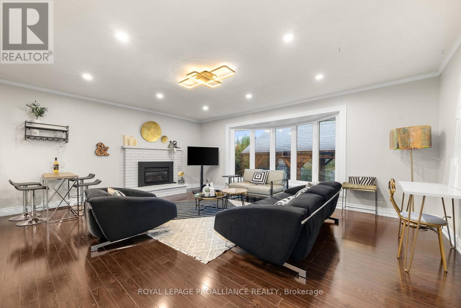 97 Roseland Drive, Quinte West, Ontario  K0K 1L0 - Photo 10 - X12729446