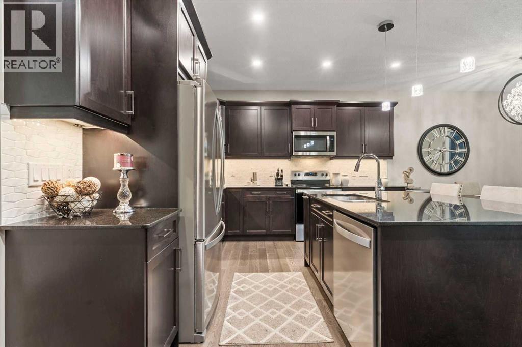 271 Chelsea Heath, Chestermere, Alberta  T1X 2N4 - Photo 4 - A2275004