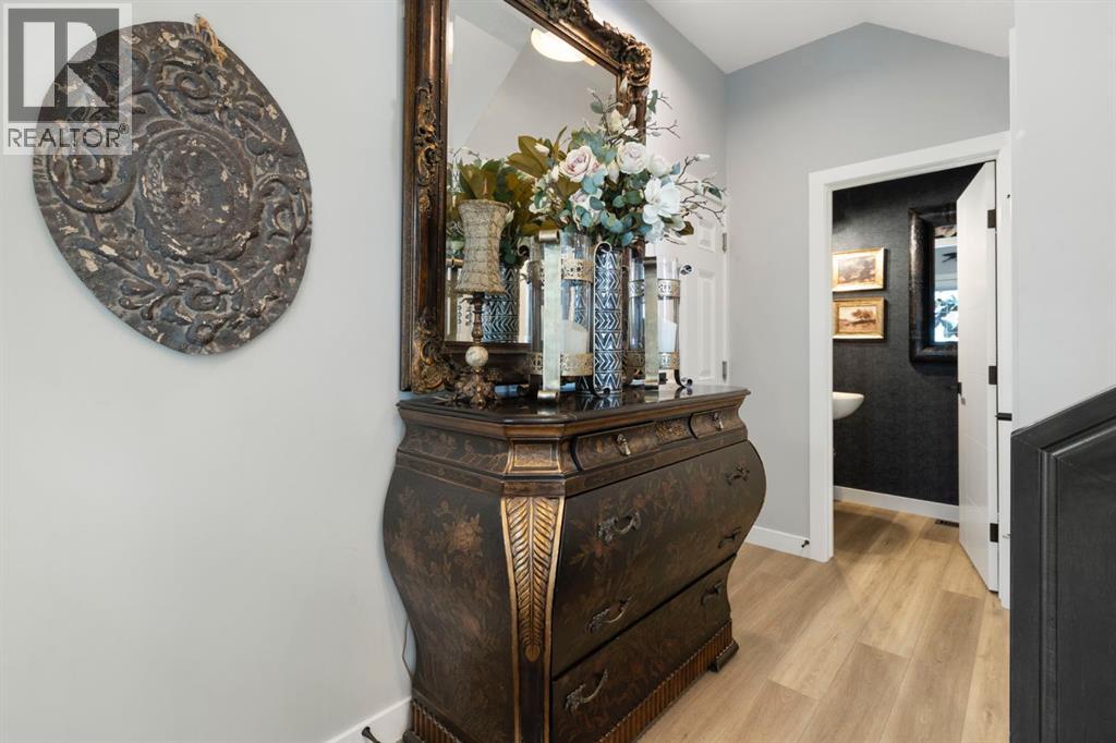 255 Heritage Heights, Cochrane, Alberta  T4C 3A7 - Photo 33 - A2275198