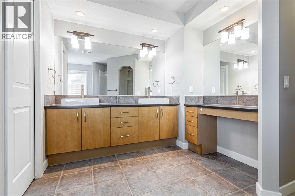 173 Silverado Plains Close Sw, Calgary, Alberta  T2X 0G4 - Photo 18 - A2278761