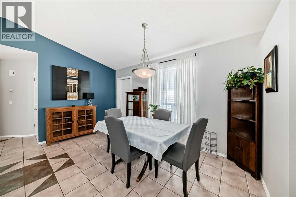 110 Applebrook Circle Se, Calgary, Alberta  T2A 7T3 - Photo 15 - A2279474