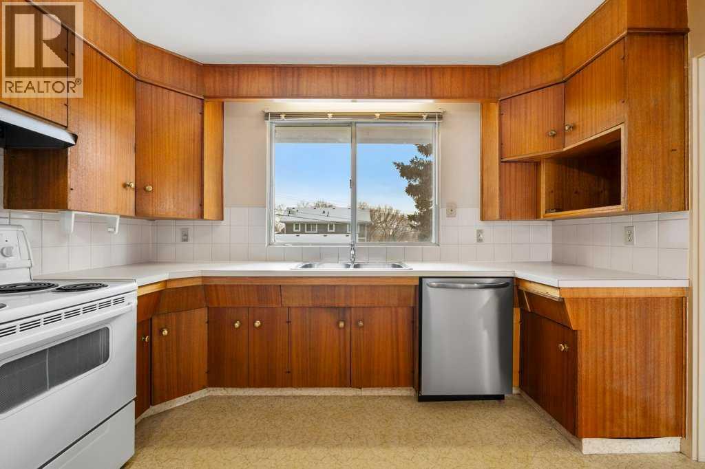 2719 Chalice Road Nw, Calgary, Alberta  T2L 1C7 - Photo 10 - A2280301