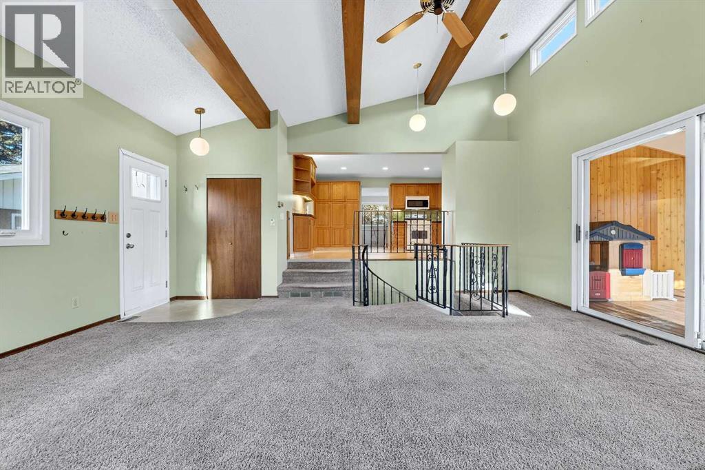 5315 Valiant Drive Nw, Calgary, Alberta  T3A 0Y9 - Photo 17 - A2280764