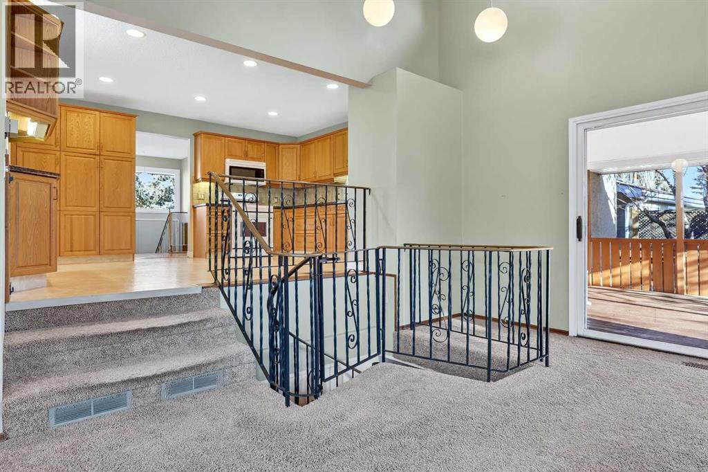 5315 Valiant Drive Nw, Calgary, Alberta  T3A 0Y9 - Photo 18 - A2280764