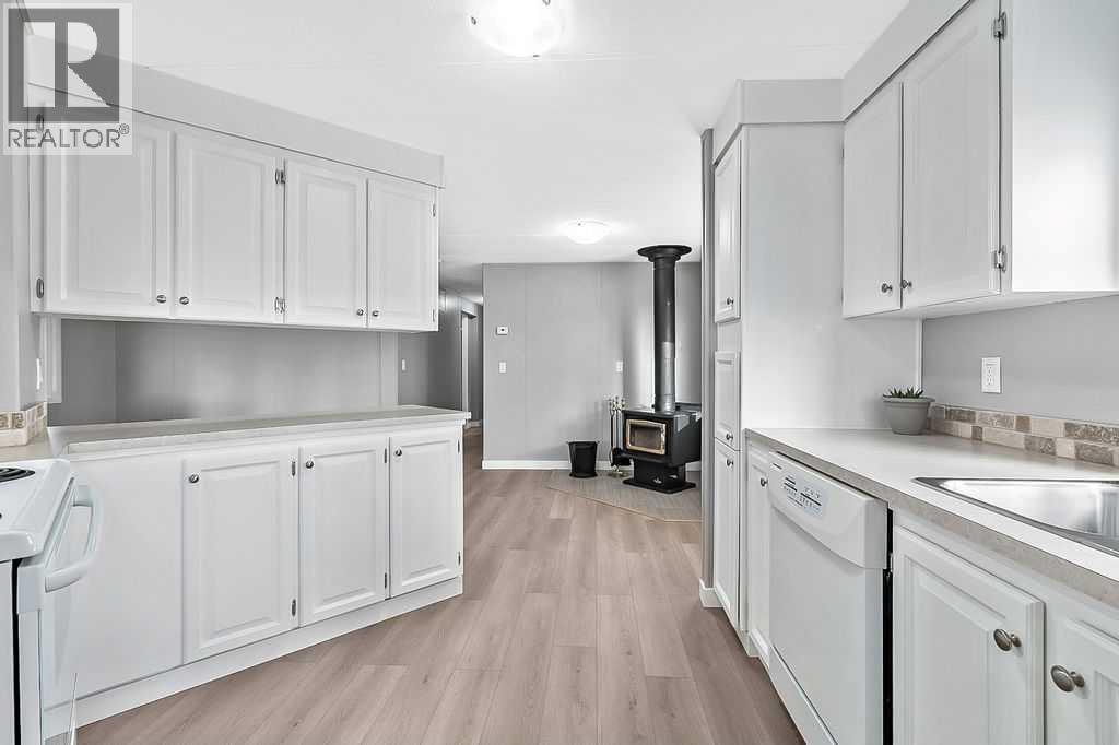 437 Kanell Drive Ne, High River, Alberta  T1V 1J6 - Photo 11 - A2281188