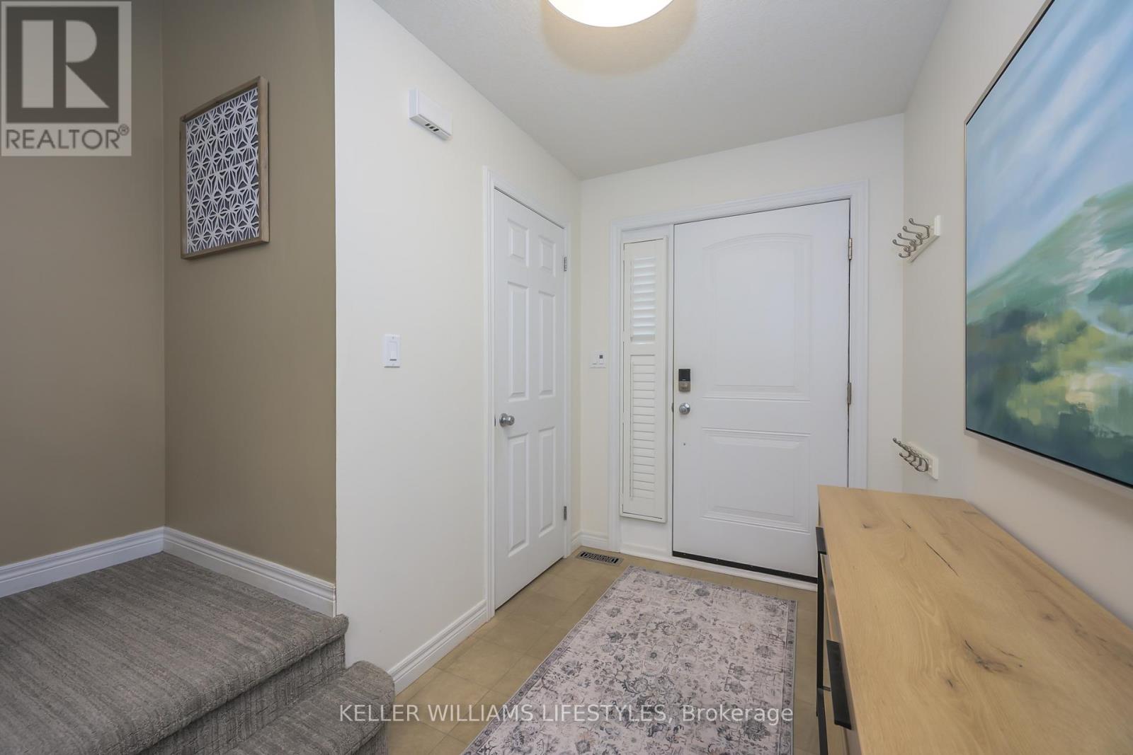 6811 Vallas Circle, London South, Ontario  N6P 0B5 - Photo 6 - X12729346