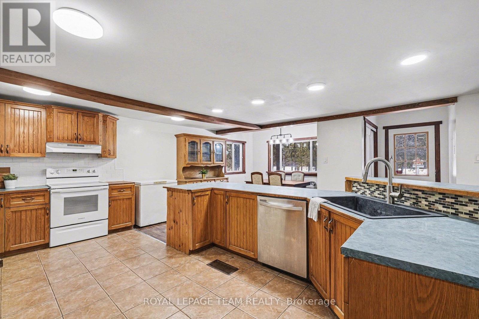 5725 County 18 Road, Augusta, Ontario  K0E 1X0 - Photo 11 - X12729426