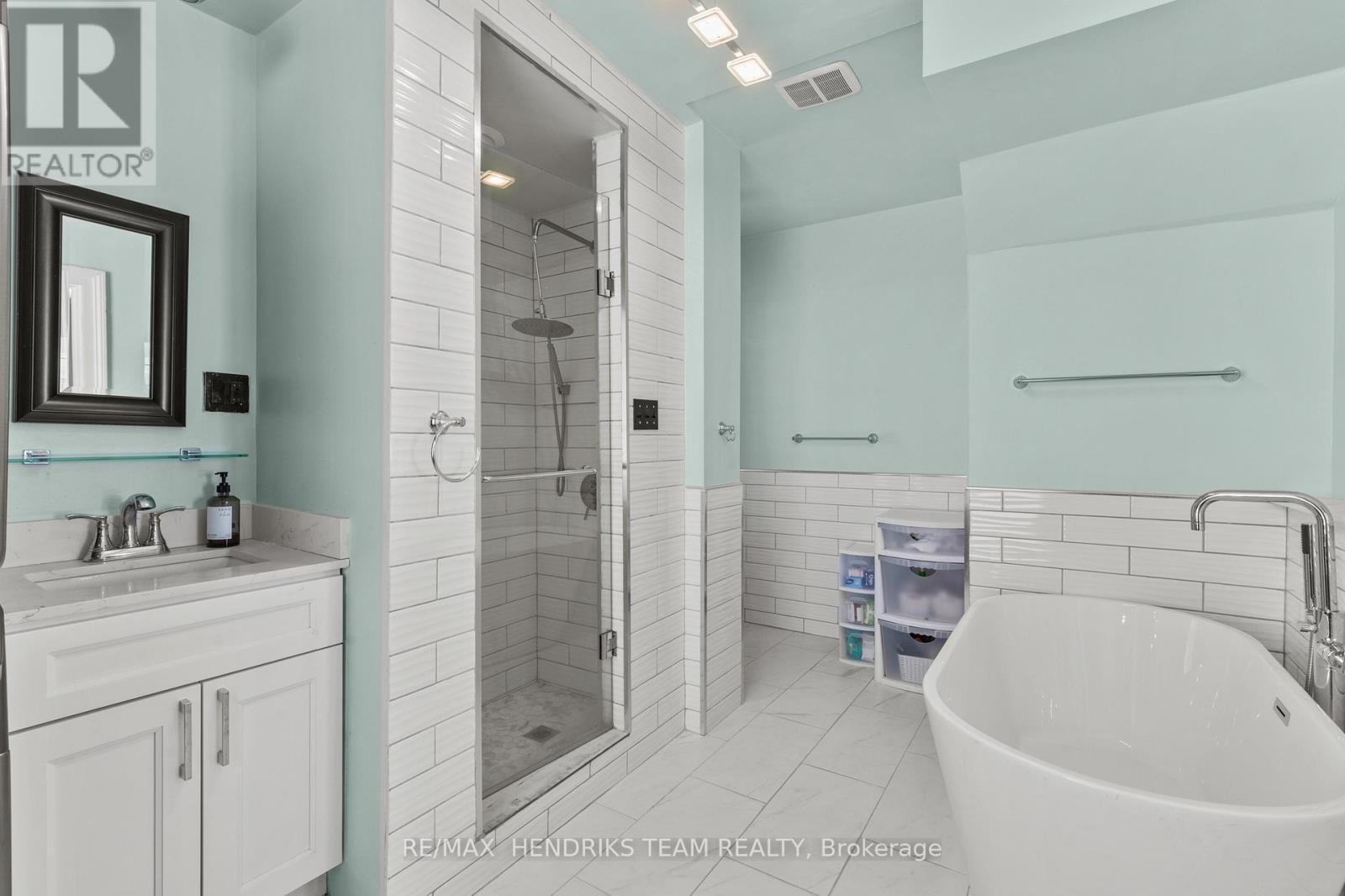 60 West Street N, Thorold, Ontario  L2V 2S5 - Photo 15 - X12729474