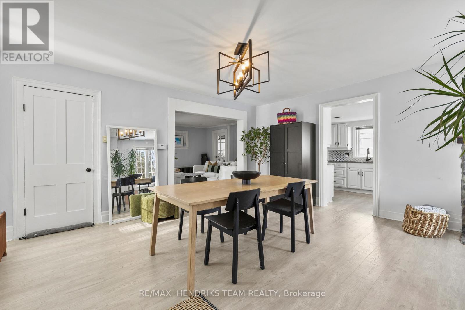 60 West Street N, Thorold, Ontario  L2V 2S5 - Photo 4 - X12729474