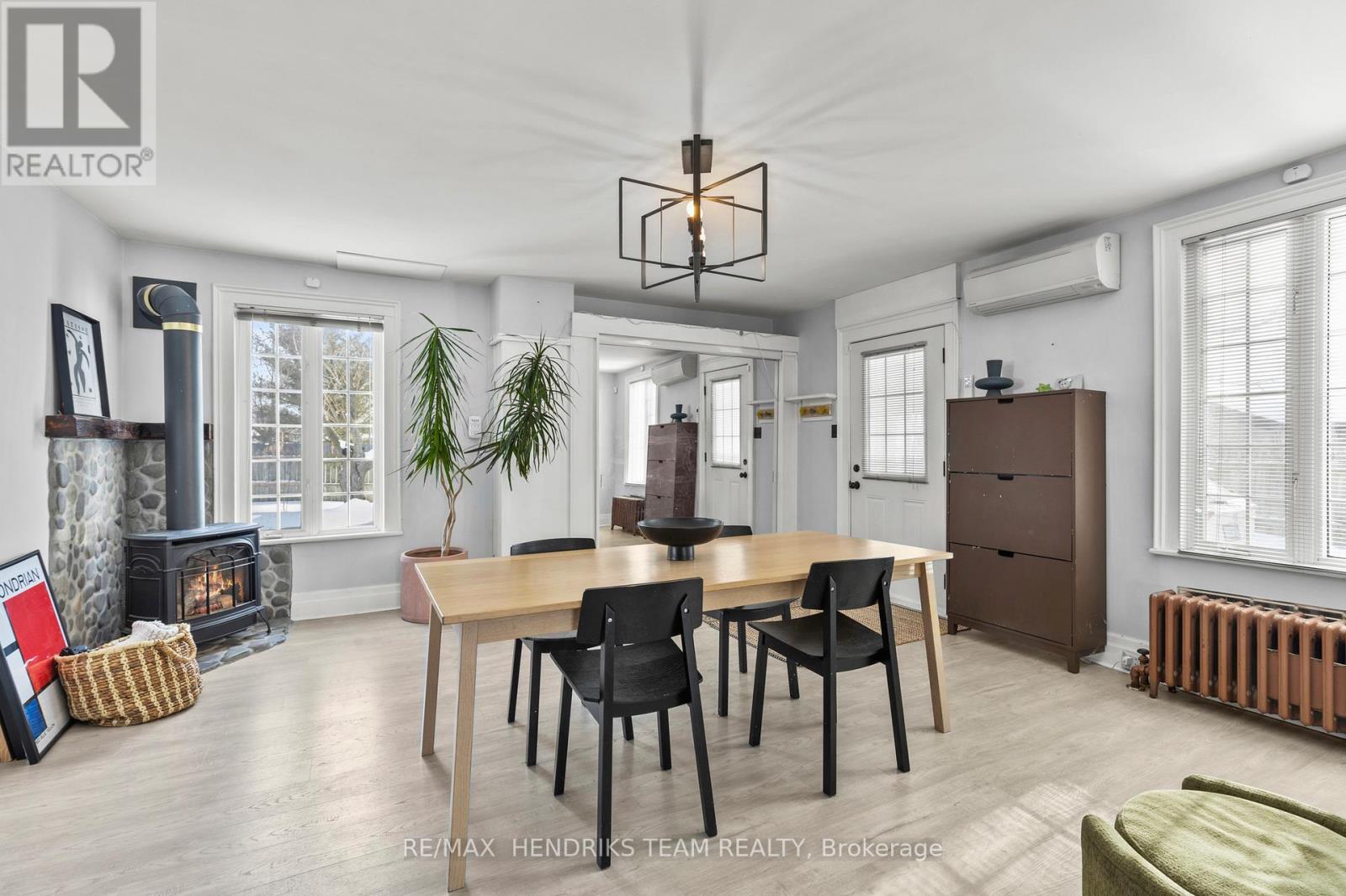 60 West Street N, Thorold, Ontario  L2V 2S5 - Photo 5 - X12729474