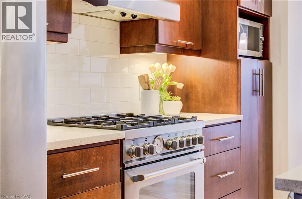 122 Belmont Avenue, Waterloo, Ontario  N2L 2A9 - Photo 12 - 40800277