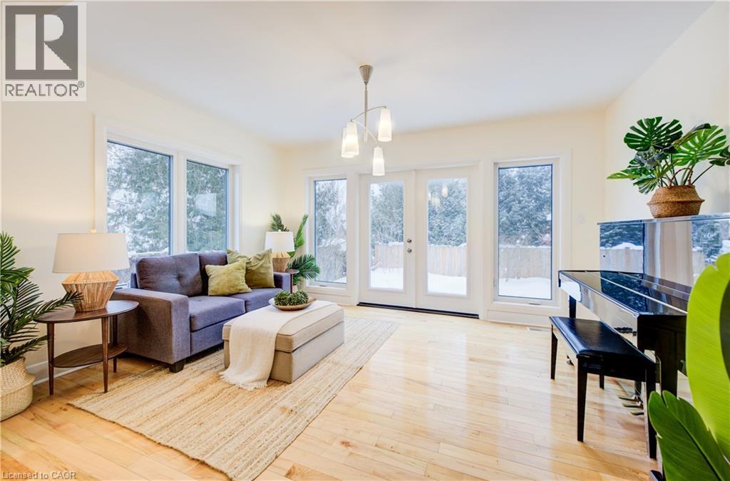 122 Belmont Avenue, Waterloo, Ontario  N2L 2A9 - Photo 20 - 40800277