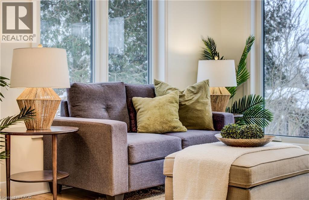 122 Belmont Avenue, Waterloo, Ontario  N2L 2A9 - Photo 22 - 40800277