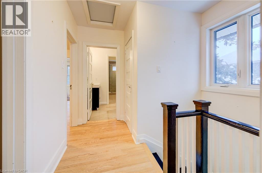 122 Belmont Avenue, Waterloo, Ontario  N2L 2A9 - Photo 28 - 40800277