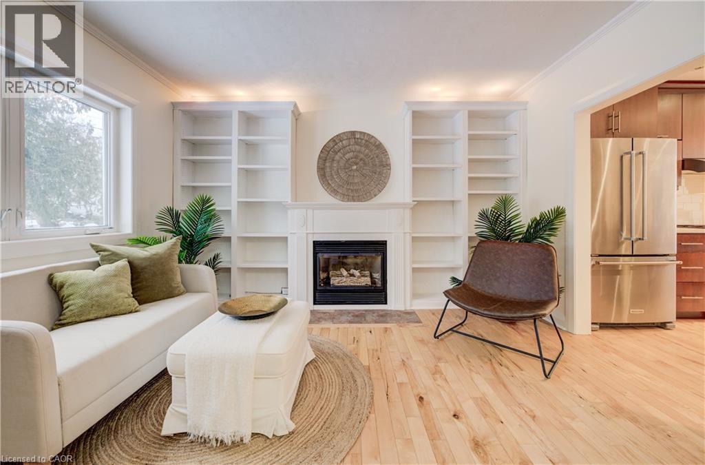 122 Belmont Avenue, Waterloo, Ontario  N2L 2A9 - Photo 6 - 40800277