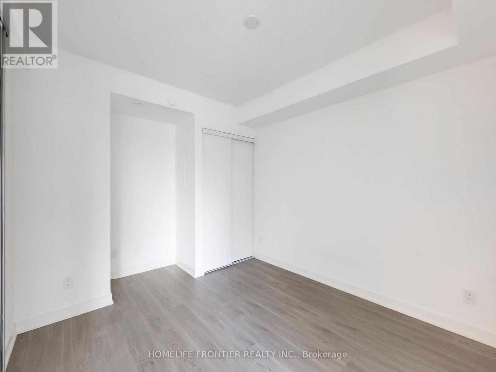 3007 - 8 Wellesley Street W, Toronto, Ontario  M4Y 0J5 - Photo 10 - C12729482