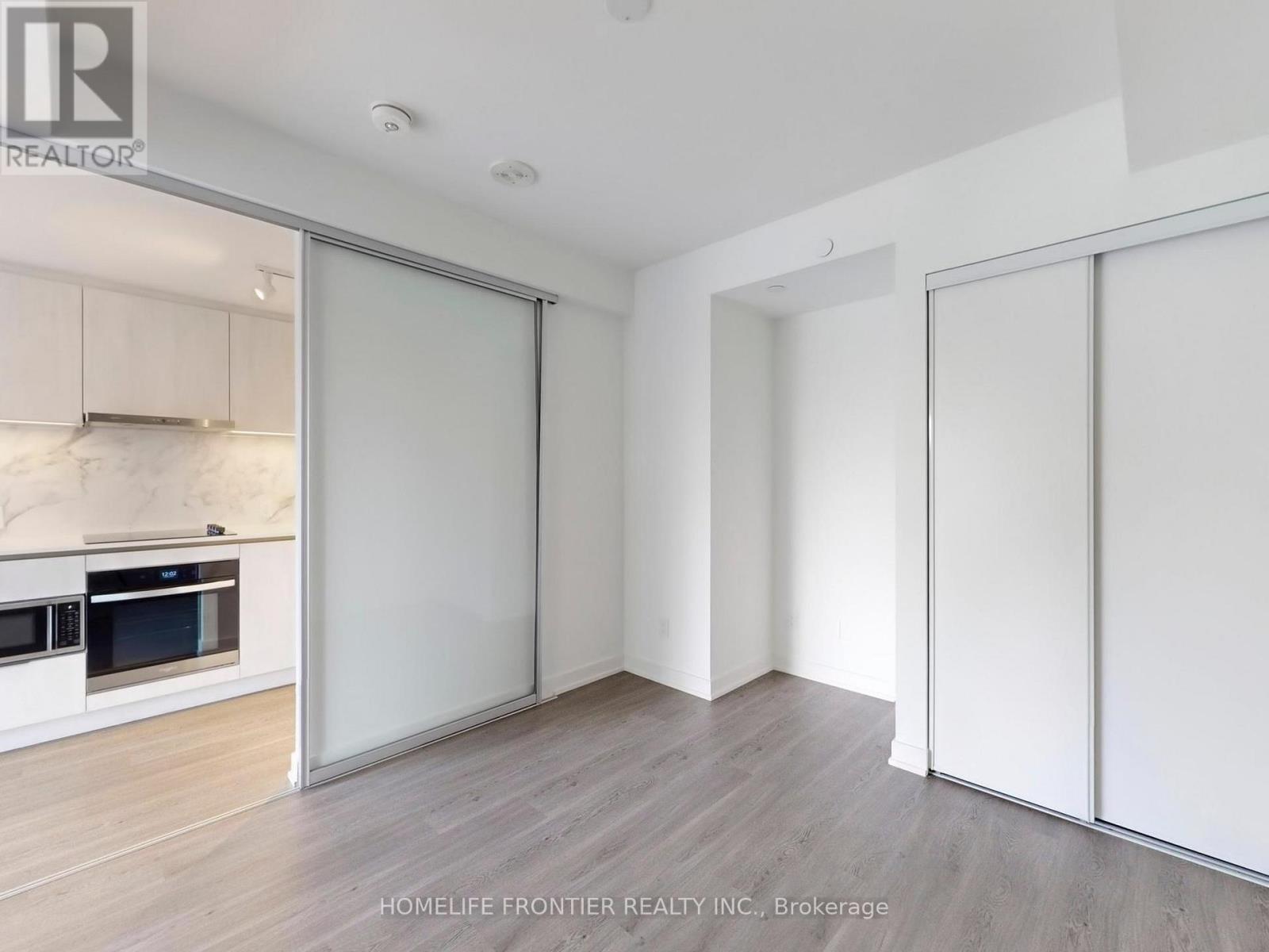 3007 - 8 Wellesley Street W, Toronto, Ontario  M4Y 0J5 - Photo 11 - C12729482