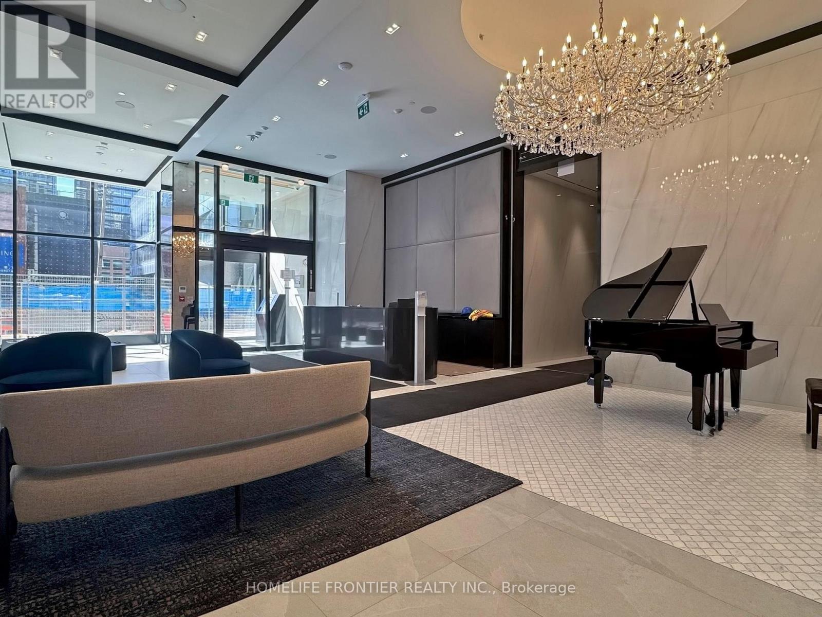 3007 - 8 Wellesley Street W, Toronto, Ontario  M4Y 0J5 - Photo 3 - C12729482