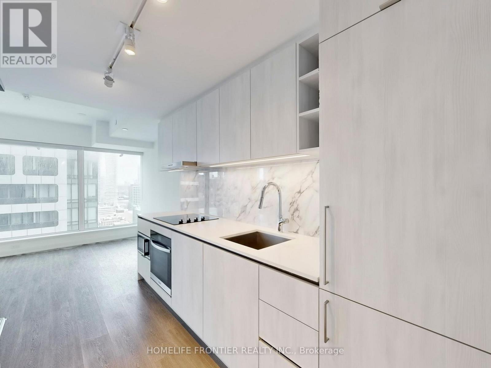 3007 - 8 Wellesley Street W, Toronto, Ontario  M4Y 0J5 - Photo 7 - C12729482