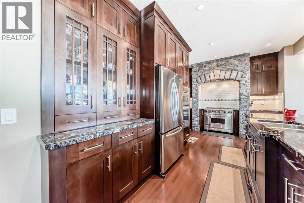 49 Crestridge View Sw, Calgary, Alberta  T3B 0M1 - Photo 7 - A2280495