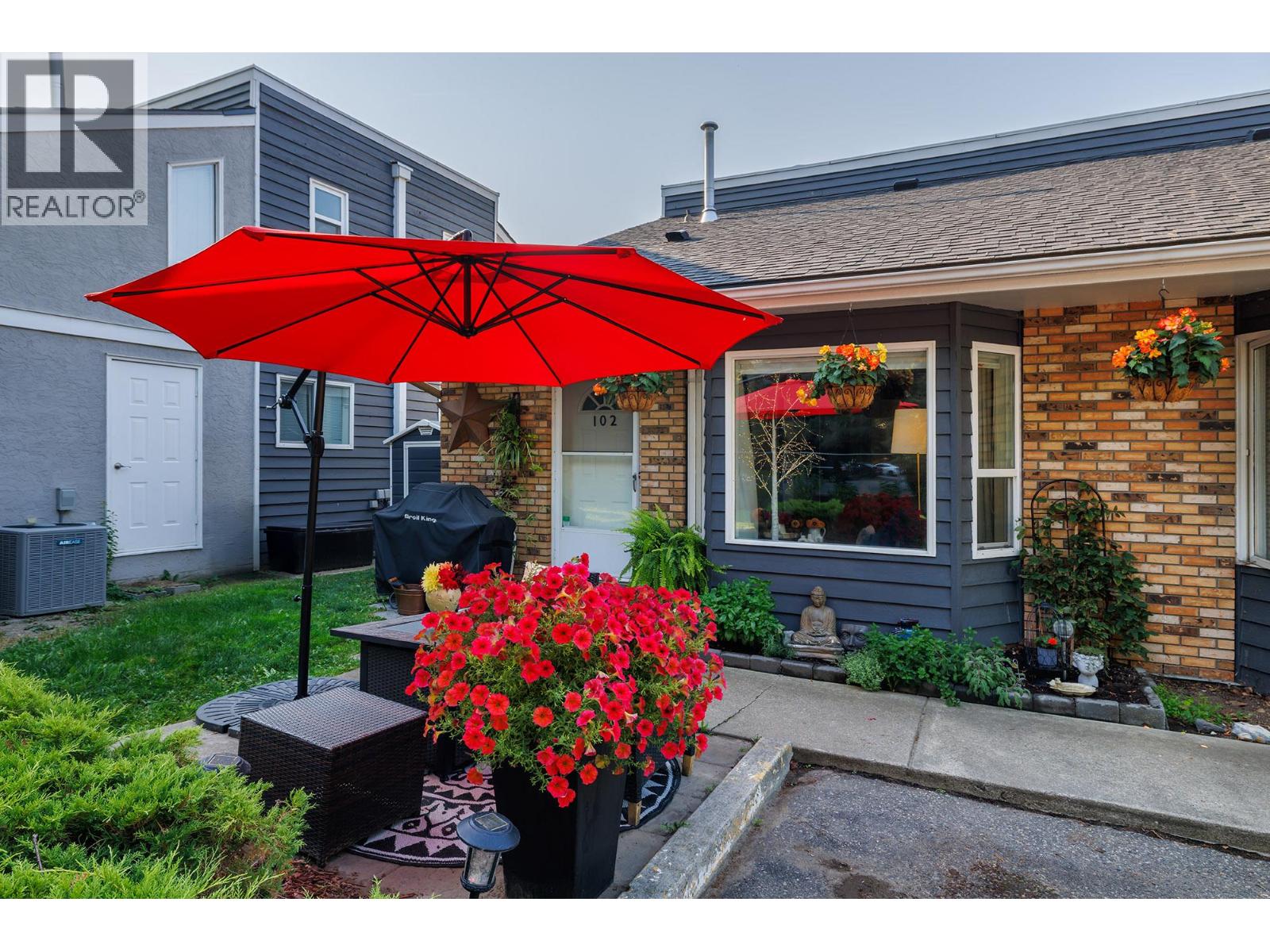 3155 Gordon Drive Unit# 102, Kelowna, British Columbia  V1W 3N5 - Photo 2 - 10373729