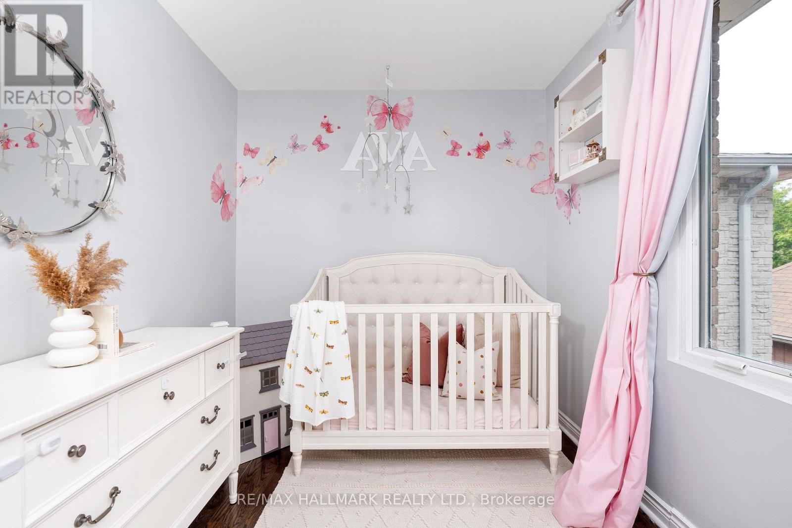 274 Gowan Avenue, Toronto, Ontario  M4J 2K6 - Photo 22 - E12729542