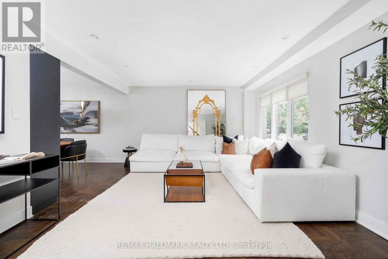 274 Gowan Avenue, Toronto, Ontario  M4J 2K6 - Photo 4 - E12729542