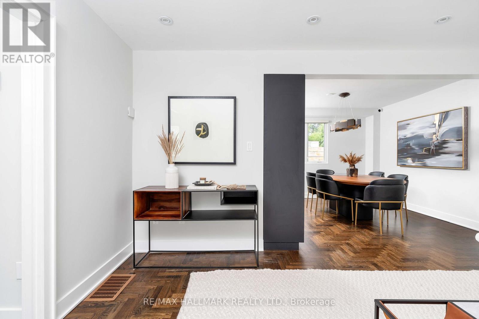 274 Gowan Avenue, Toronto, Ontario  M4J 2K6 - Photo 7 - E12729542