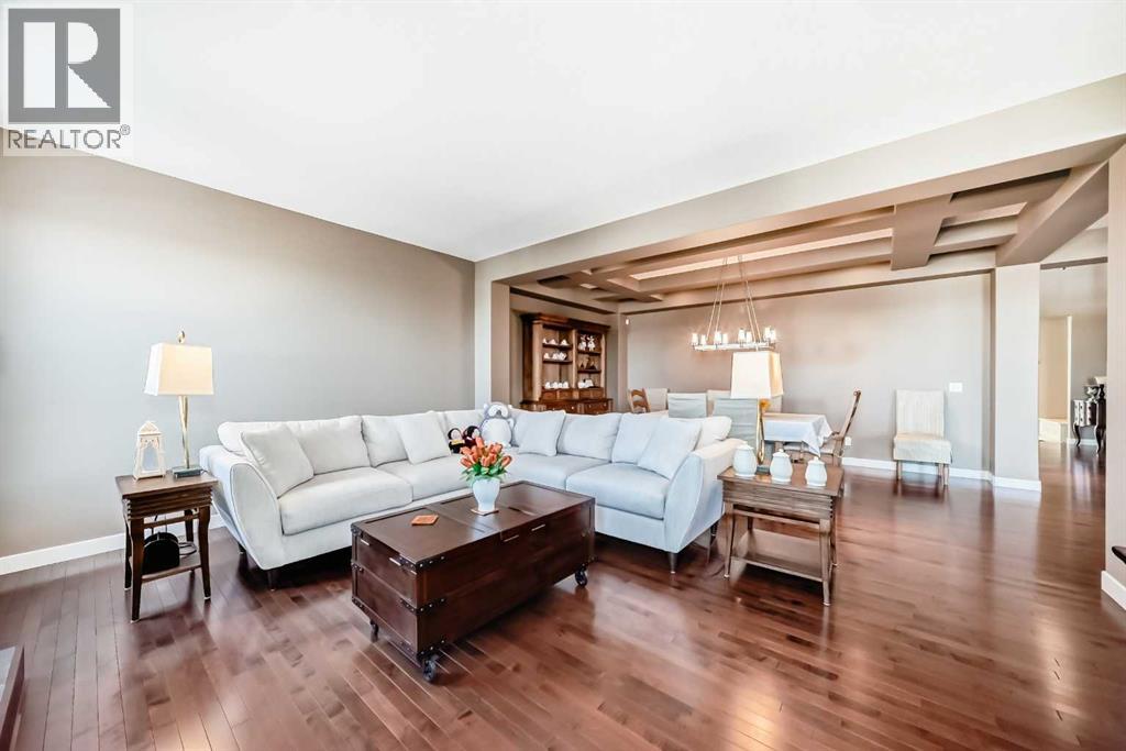 49 Crestridge View Sw, Calgary, Alberta  T3B 0M1 - Photo 10 - A2280495