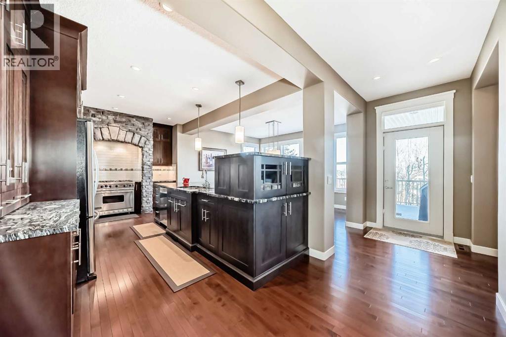 49 Crestridge View Sw, Calgary, Alberta  T3B 0M1 - Photo 8 - A2280495