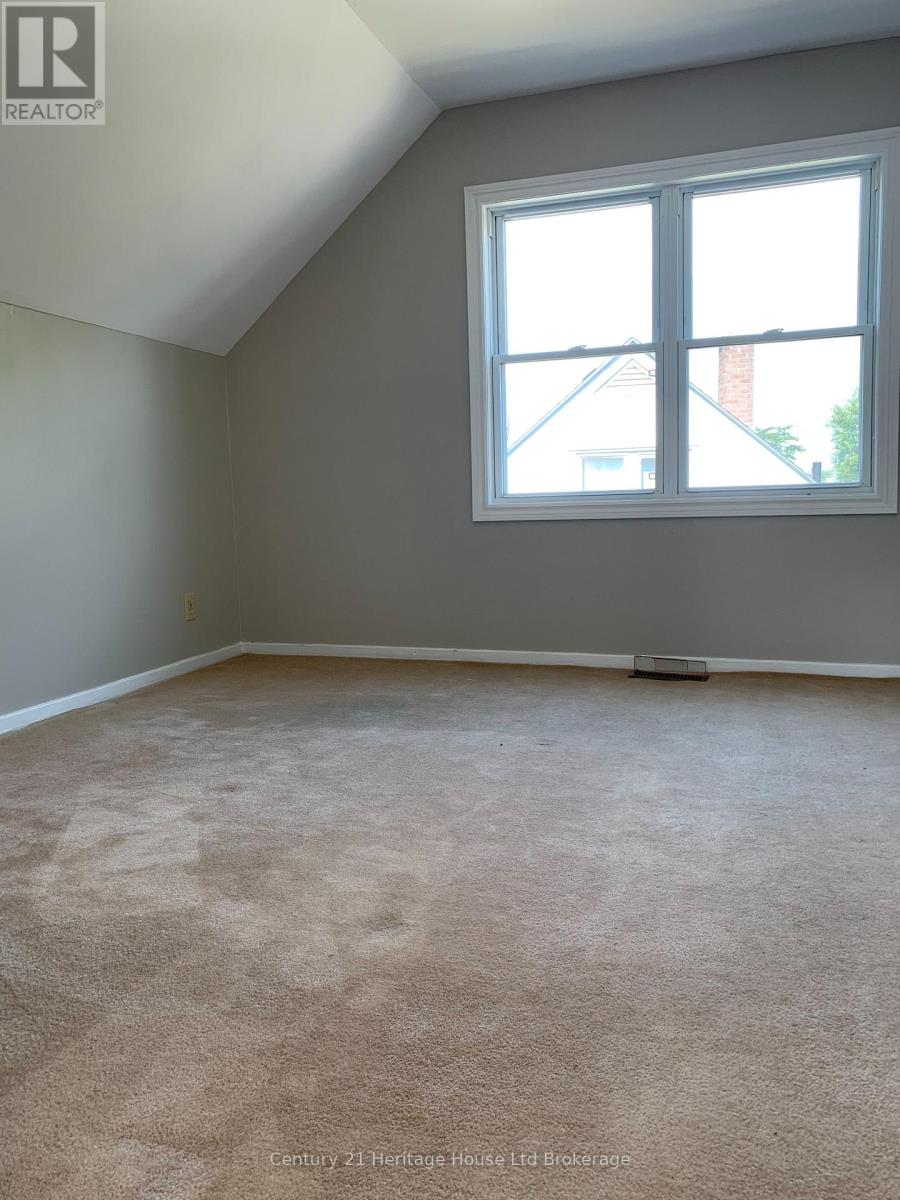 225 Algonquin Drive, South Huron, Ontario  N0M 1Y0 - Photo 11 - X12468220