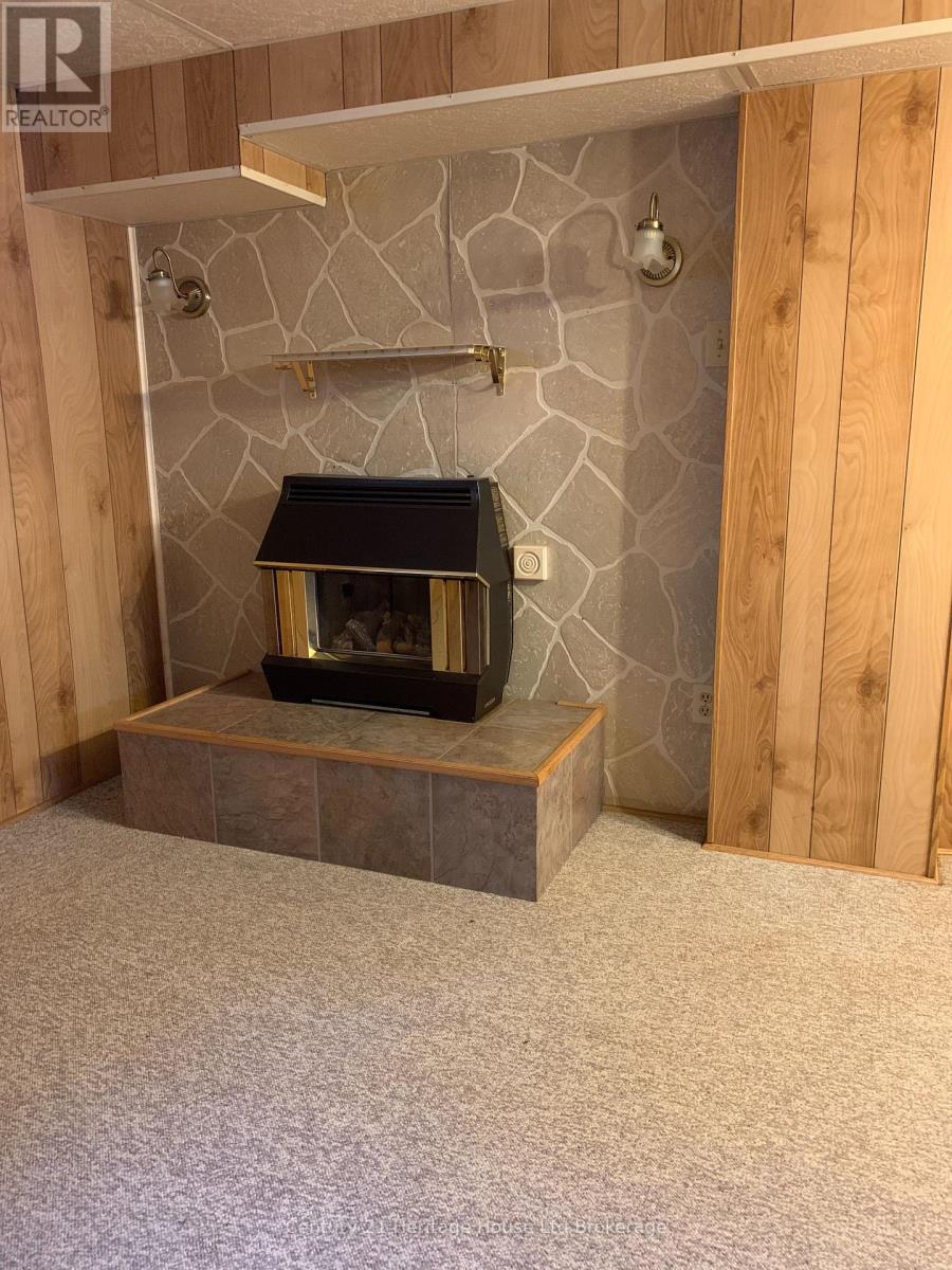 225 Algonquin Drive, South Huron, Ontario  N0M 1Y0 - Photo 13 - X12468220