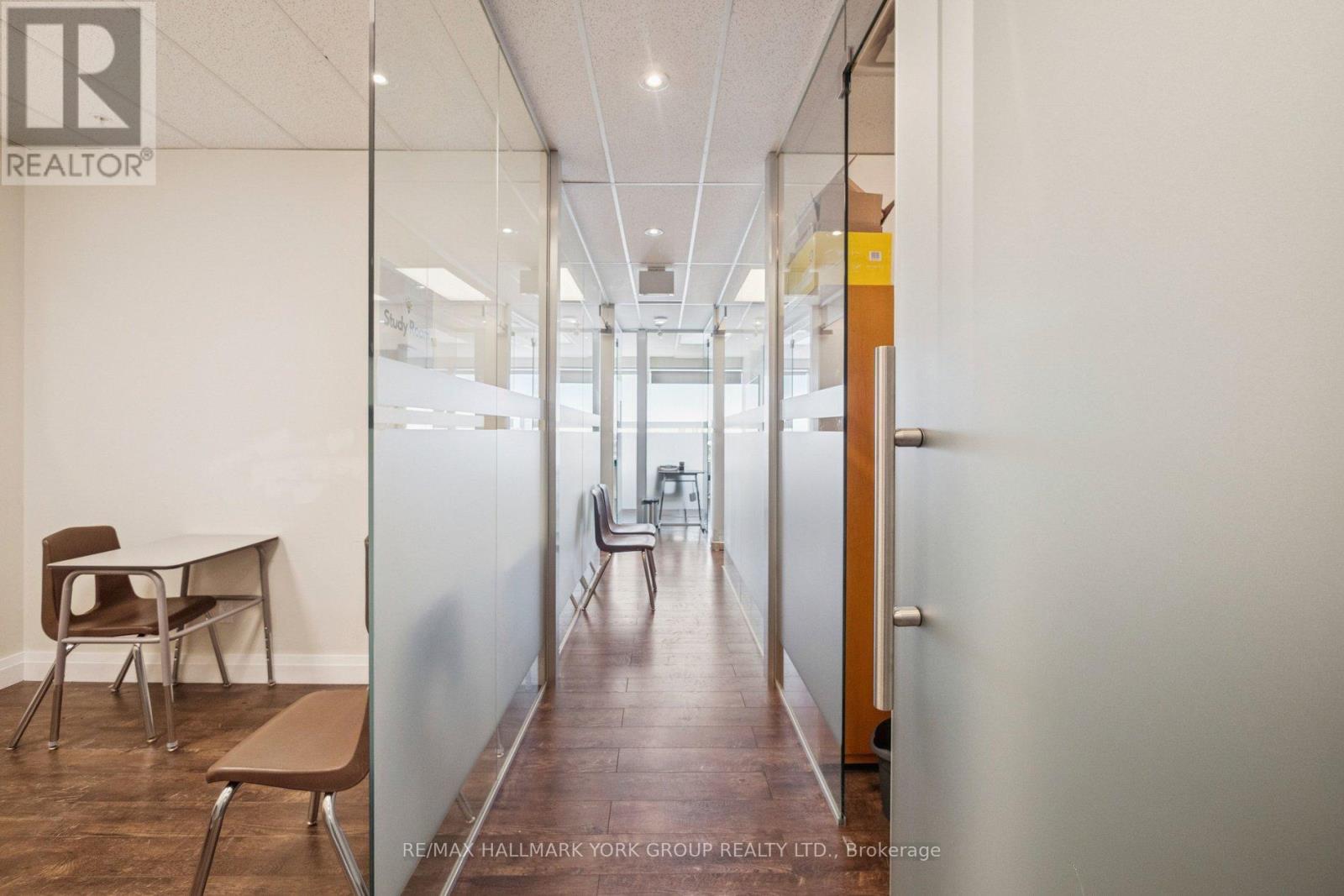 911 - 7191 Yonge Street E, Markham, Ontario  L3T 0C4 - Photo 3 - N12729318