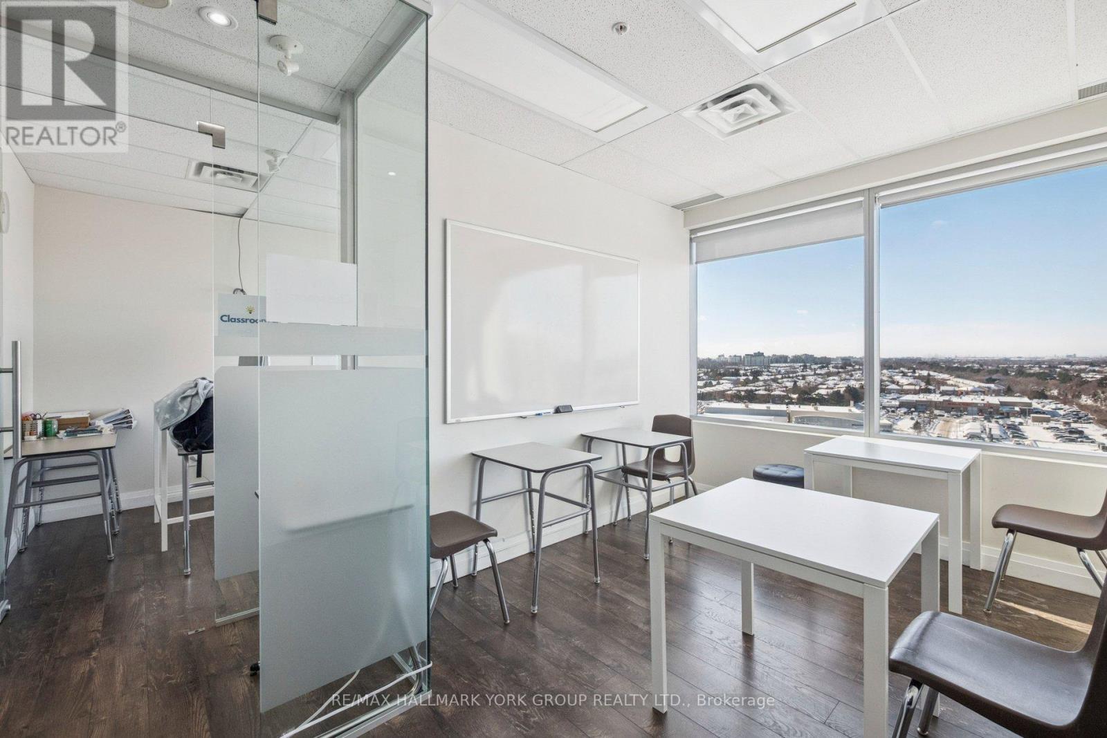 911 - 7191 Yonge Street E, Markham, Ontario  L3T 0C4 - Photo 4 - N12729318