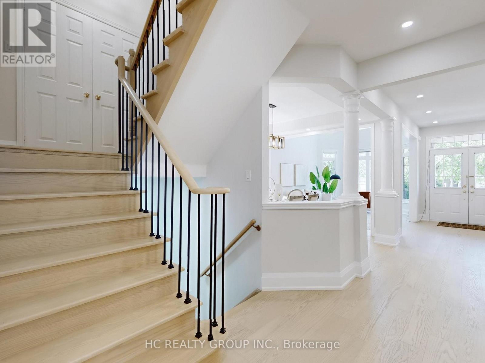 47 Medoc Place, Vaughan, Ontario  L4J 8Y9 - Photo 8 - N12729324