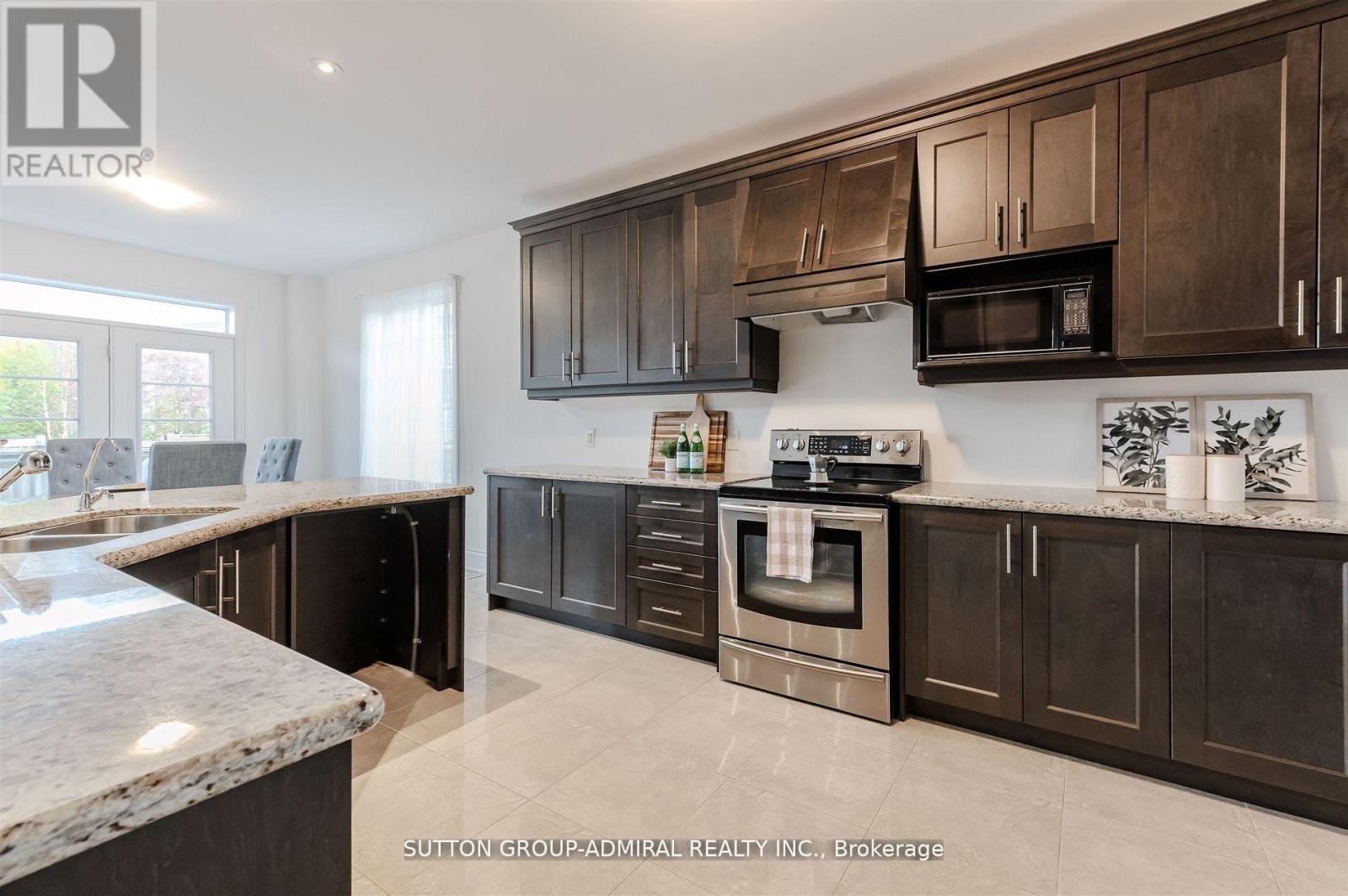 23 Samson Trail, King, Ontario  L7B 0A5 - Photo 11 - N12729372