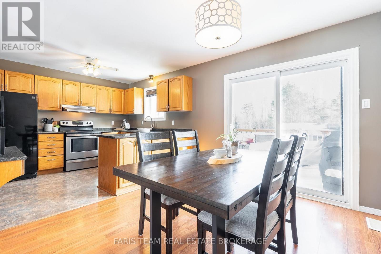 52 Roth Street, Essa (Angus), Ontario  L0M 1B2 - Photo 9 - N12729386