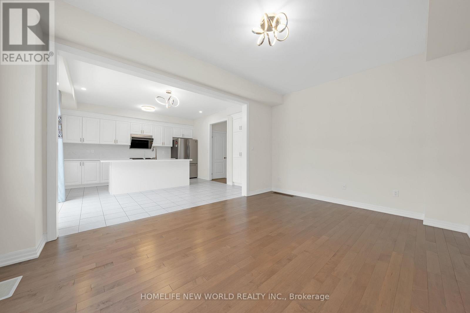 48 Crofting Crescent, Markham, Ontario  L6E 0W1 - Photo 7 - N12729452