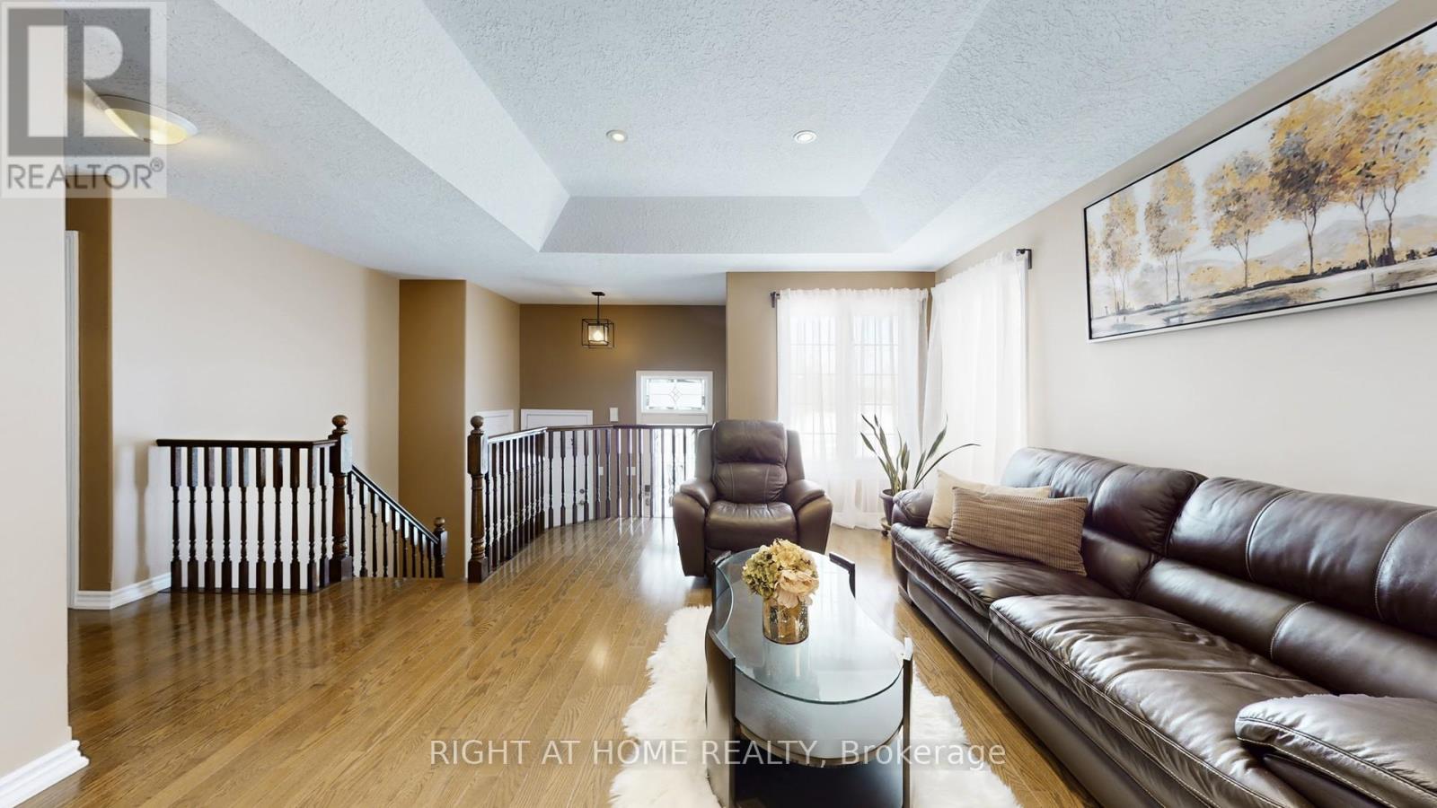 204 Proclamation Drive, Barrie (Innis-Shore), Ontario  L4N 0Y9 - Photo 5 - S12729366