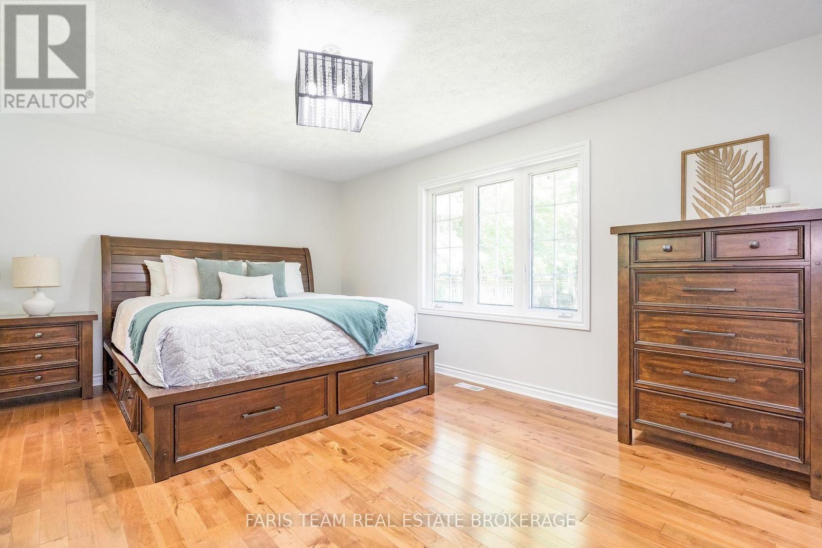 21 Maryjane Road, Tiny (Wyevale), Ontario  L0L 2T0 - Photo 17 - S12729538