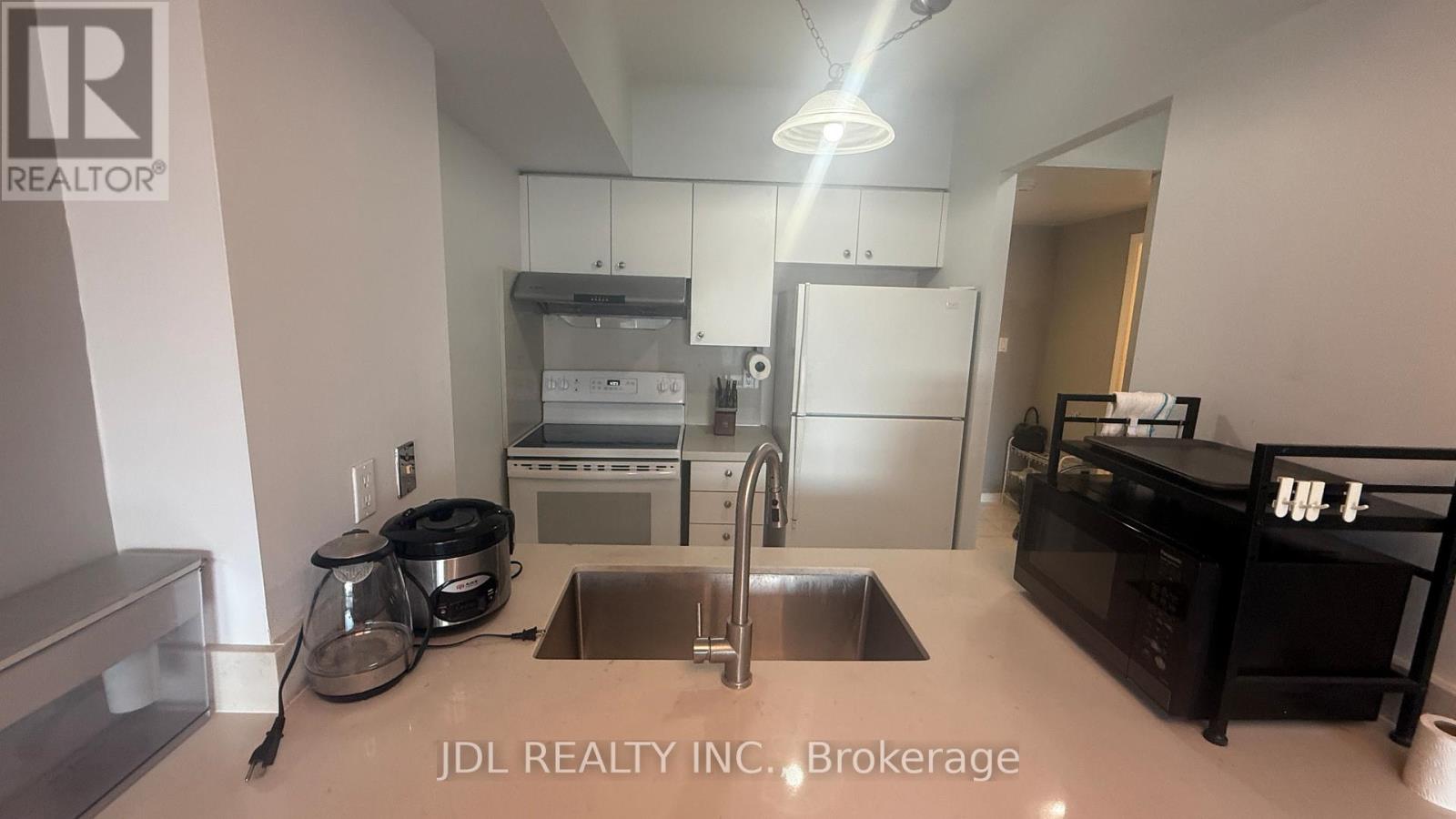 1610 - 887 Bay Street, Toronto, Ontario  M5S 3K4 - Photo 11 - C12615694