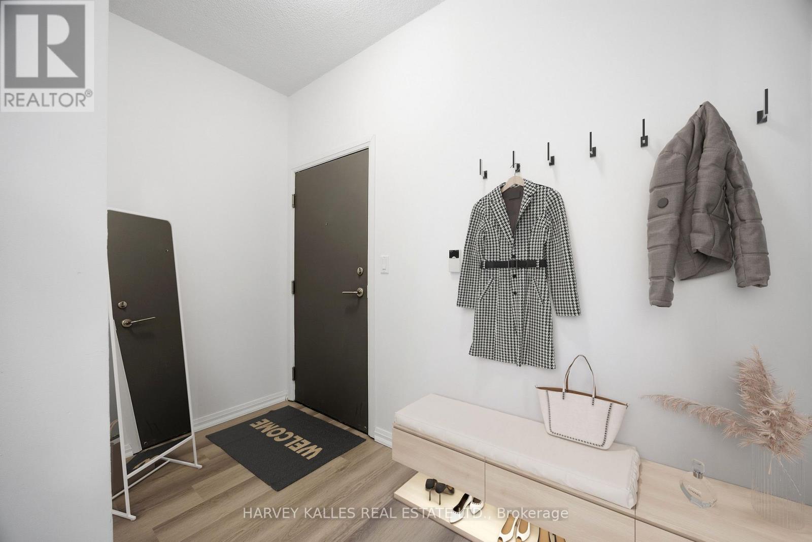 1111 - 35 Hayden Street, Toronto, Ontario  M4Y 3C3 - Photo 6 - C12728792