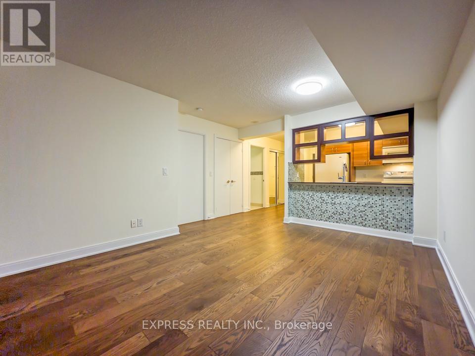 2806 - 125 Village Green Square, Toronto, Ontario  M1S 0L1 - Photo 6 - E12686394