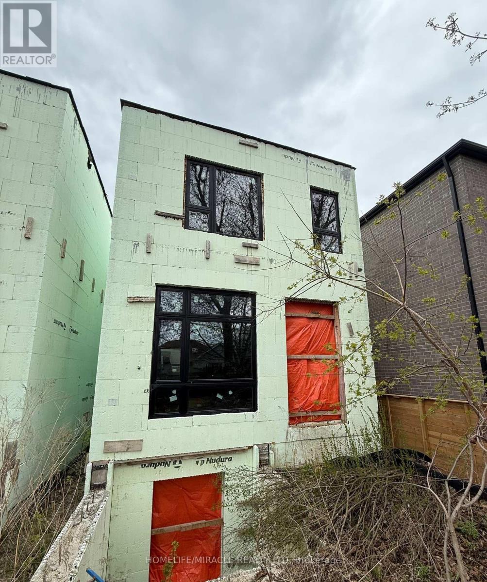 40 August Avenue, Toronto, Ontario  M1L 3M9 - Photo 3 - E12729186