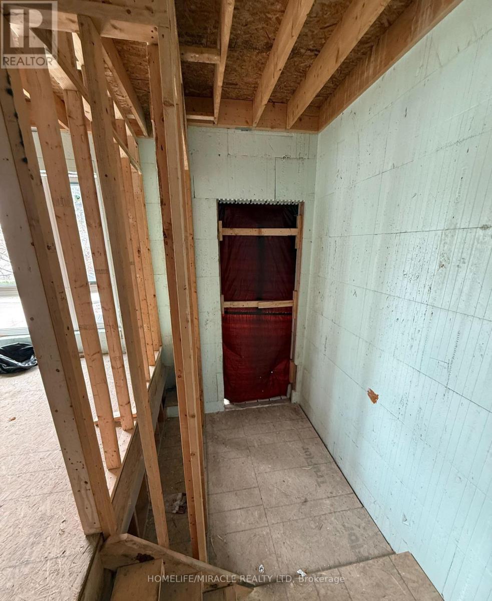 40 August Avenue, Toronto, Ontario  M1L 3M9 - Photo 7 - E12729186