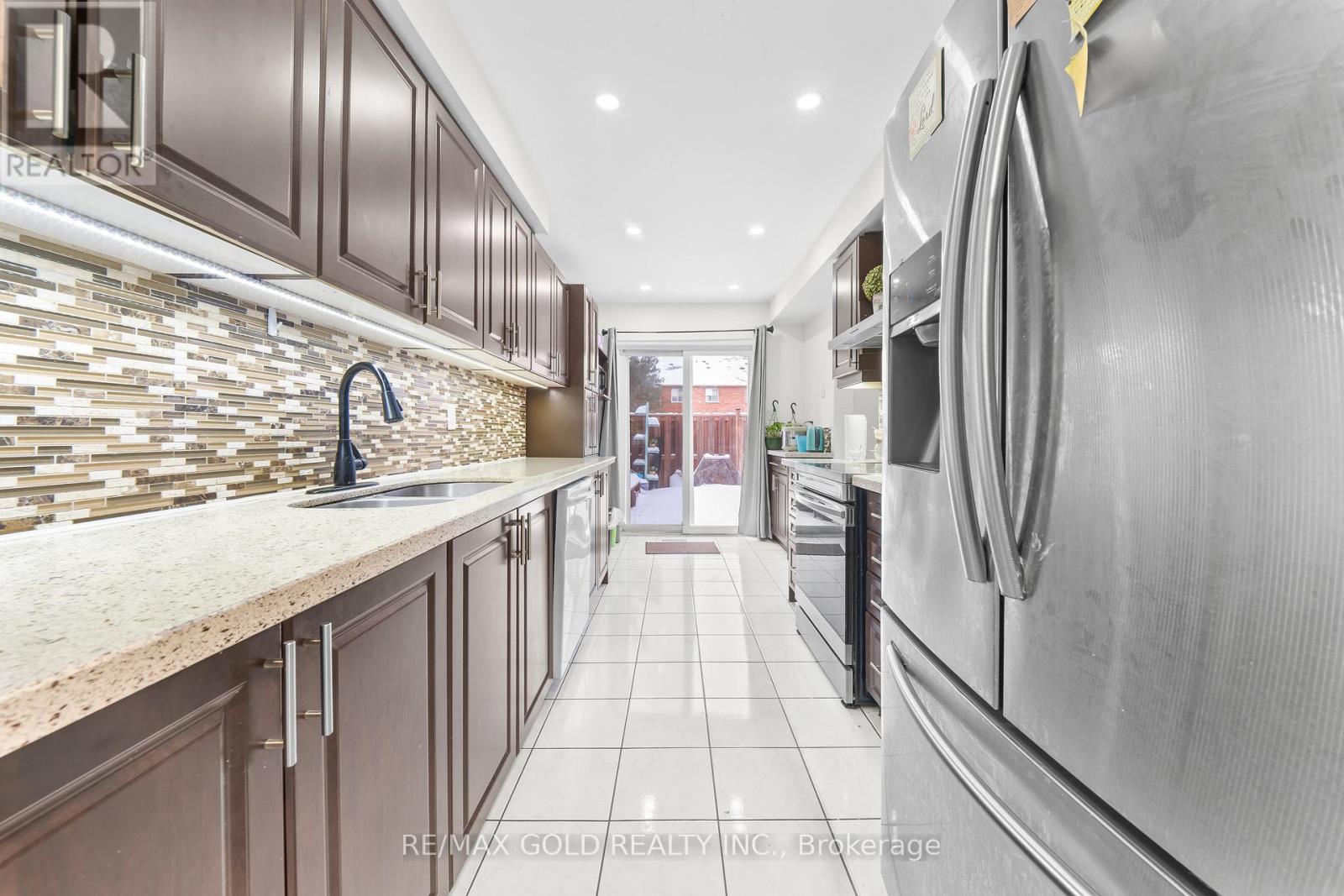 37 - 35 Malta Avenue N, Brampton, Ontario  L6Y 5B4 - Photo 7 - W12729394